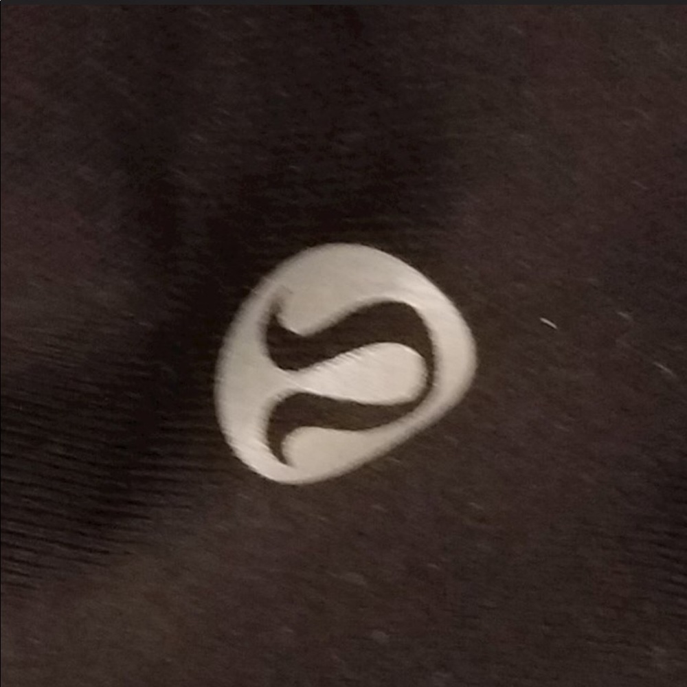 Lululemon black leggings size 2 - Picture 4 of 4